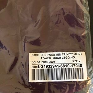Fabletics NEW burgundy leggings size medium